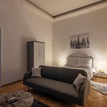 Dizsu'S Place Βουδαπέστη Εξωτερικό φωτογραφία