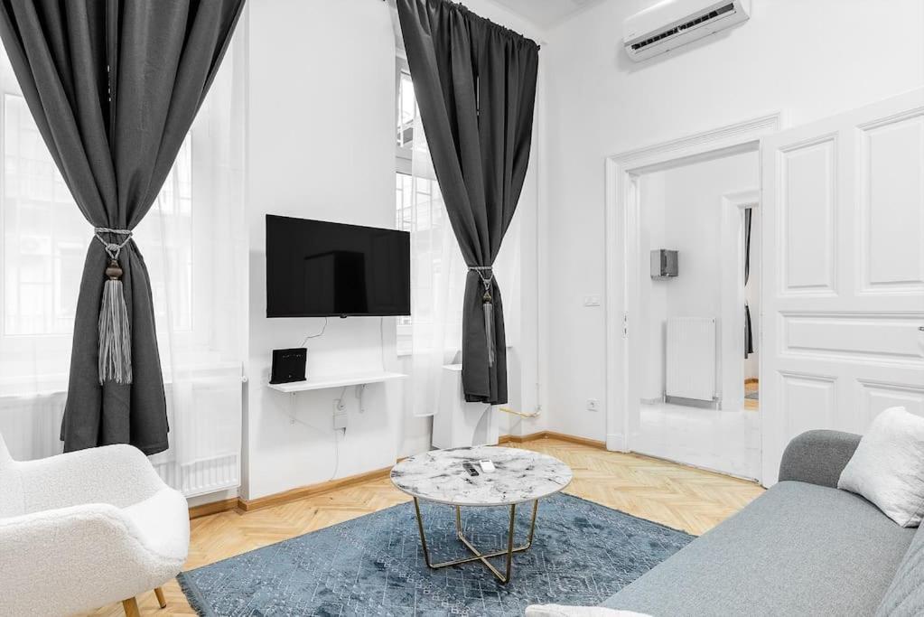 Dizsu'S Place Βουδαπέστη Εξωτερικό φωτογραφία